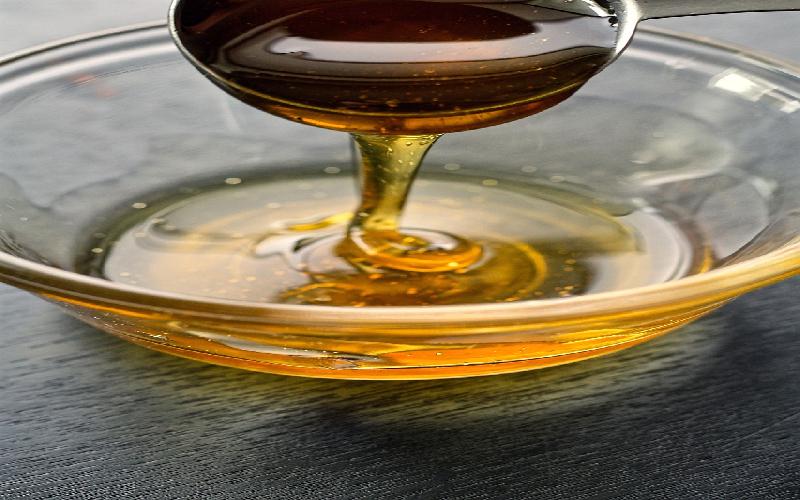 10 Benefits of Drinking Honey with Warm Water